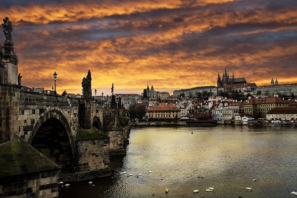 GetOutFun-in-the-footsteps-of-the-crown-jewels-2
