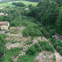 Zachráněni v Brněnci: Příběh továrny